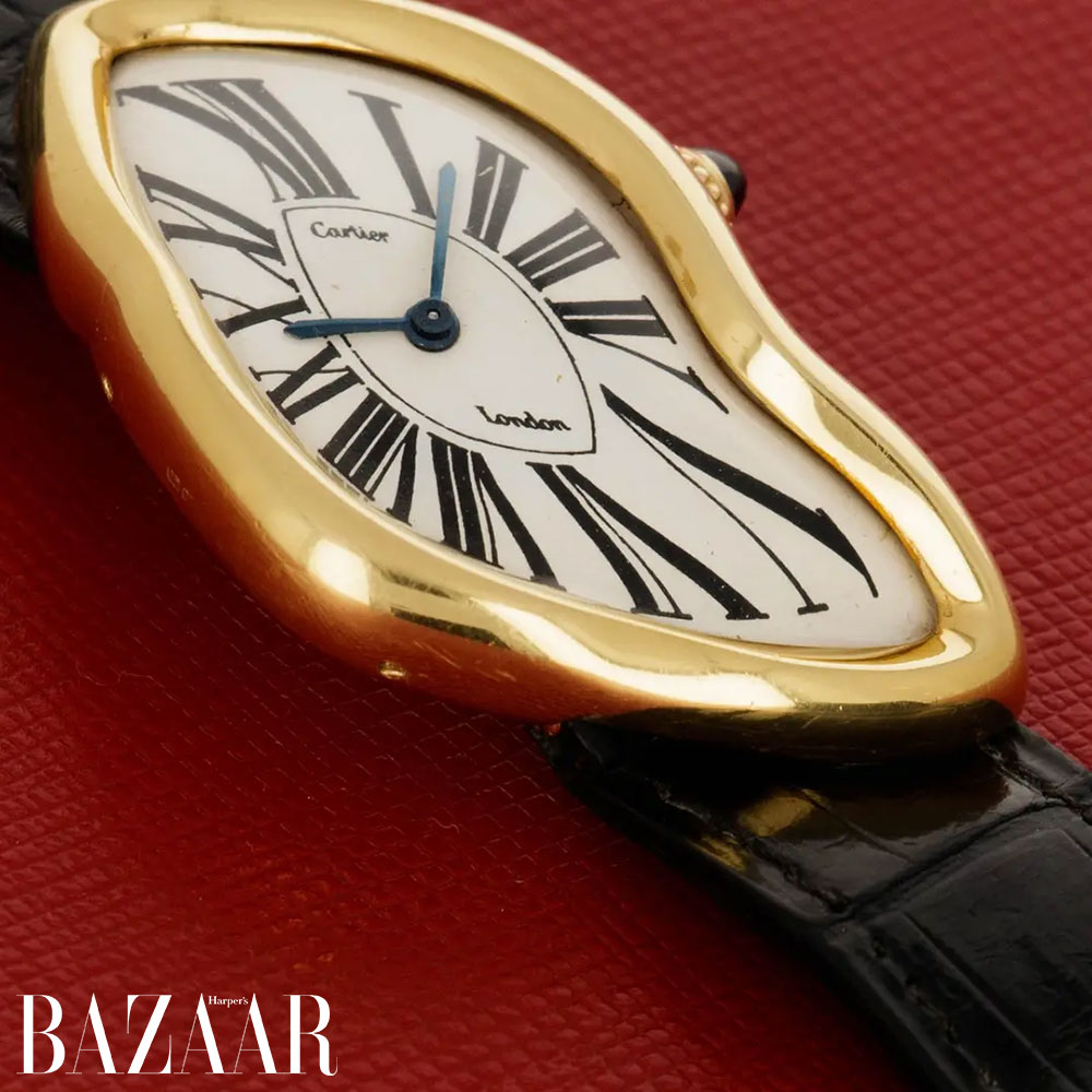 Jisoo diện đồng hồ Cartier, CARTIER CRASH