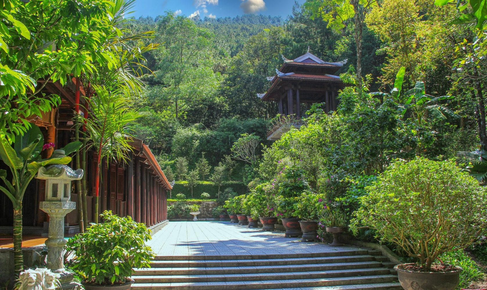 Chùa Huyền Không Sơn Thượng