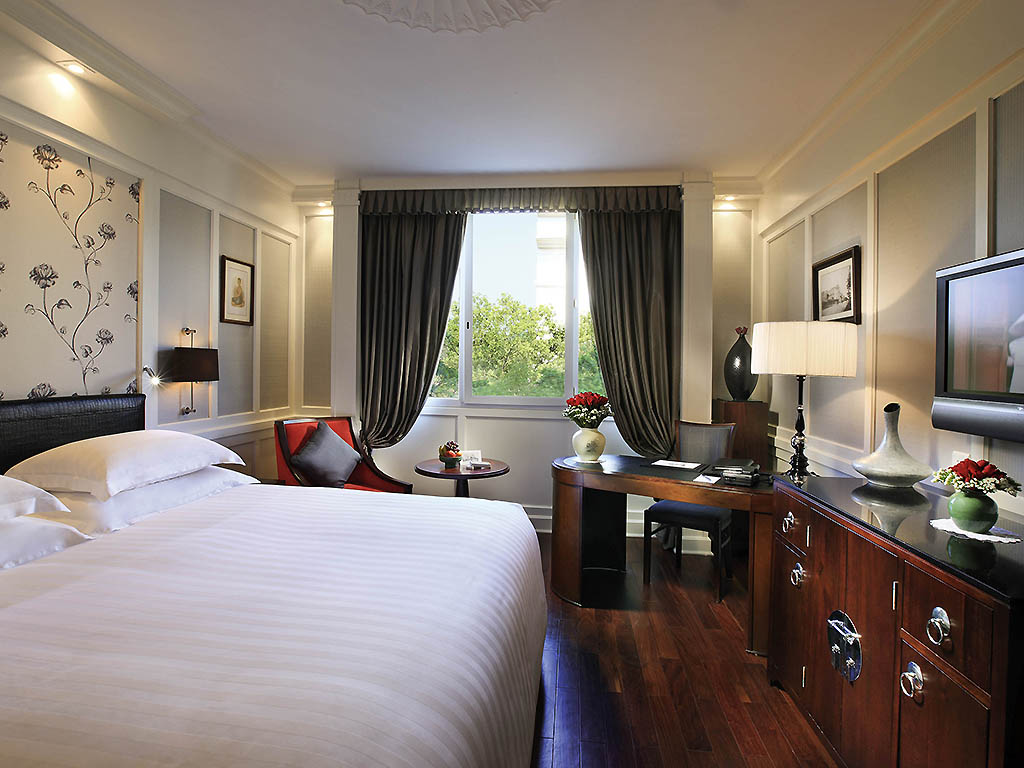 Khách sạn view đẹp Sofitel Legend Metropole