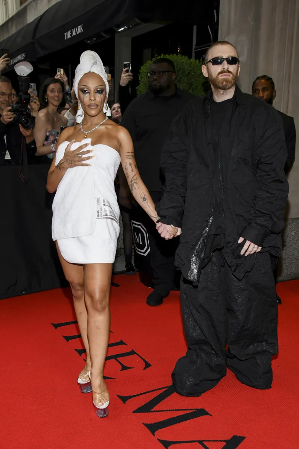 Doja Cat chuẩn bị cho Met Gala 2024