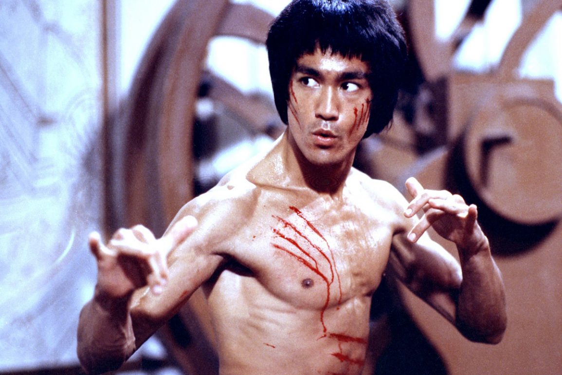 Các tập phim có sự tham gia của Lý Tiểu Long: Long tranh hổ đấu – Enter the dragon (1973)