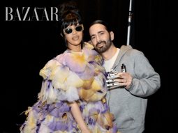 thumb-ngang-cardi-marc-jacobs