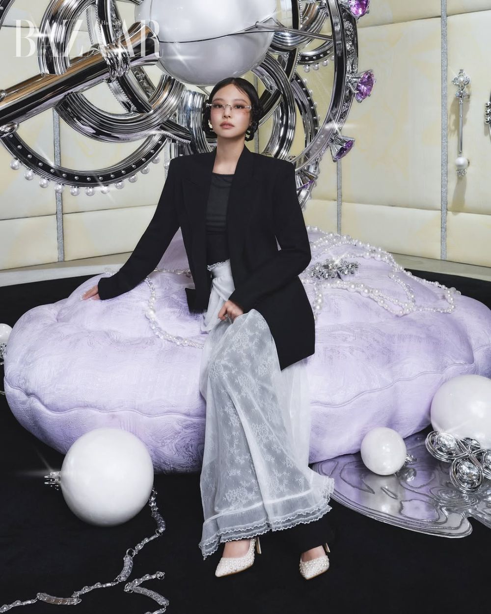 bzvn-jennie-gentle-monster-pop-up-office (1)