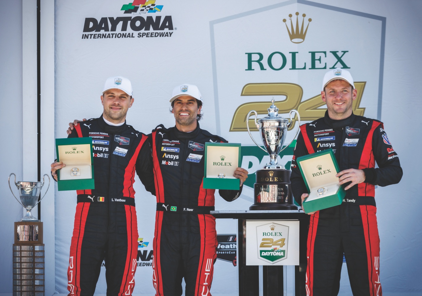 Các tay đua thắng giải Rolex 24 At Daytona năm 2025: Laurens Vanthoor, Felipe Nasr và Nick Tandy. (từ trái sang phải). 