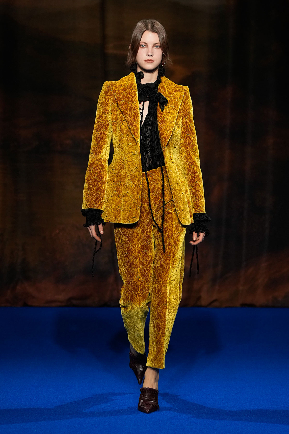 slideimg