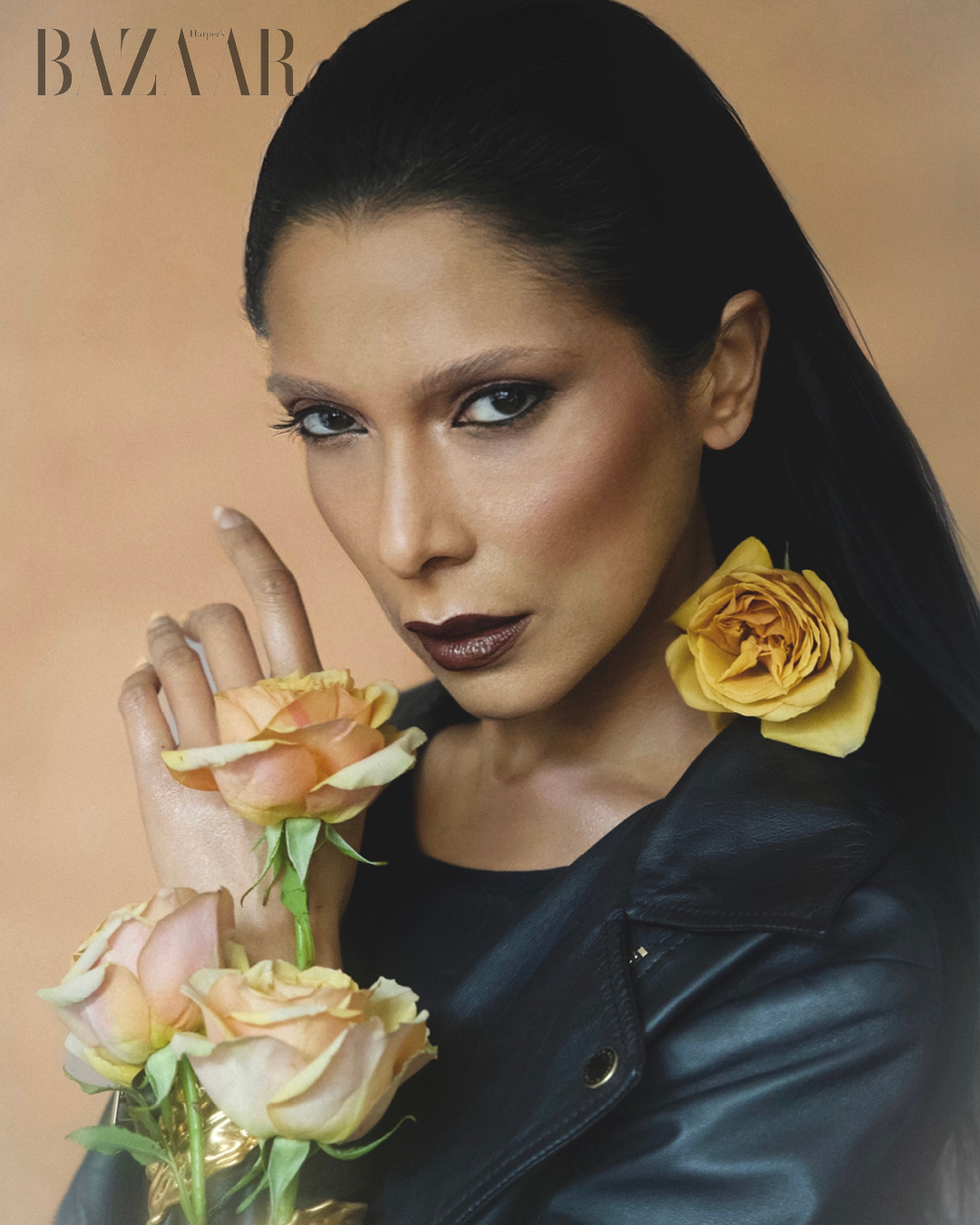 Spring blooms. Người mẫu: Christina Kali. Ảnh: Liubov Liubinovska 5