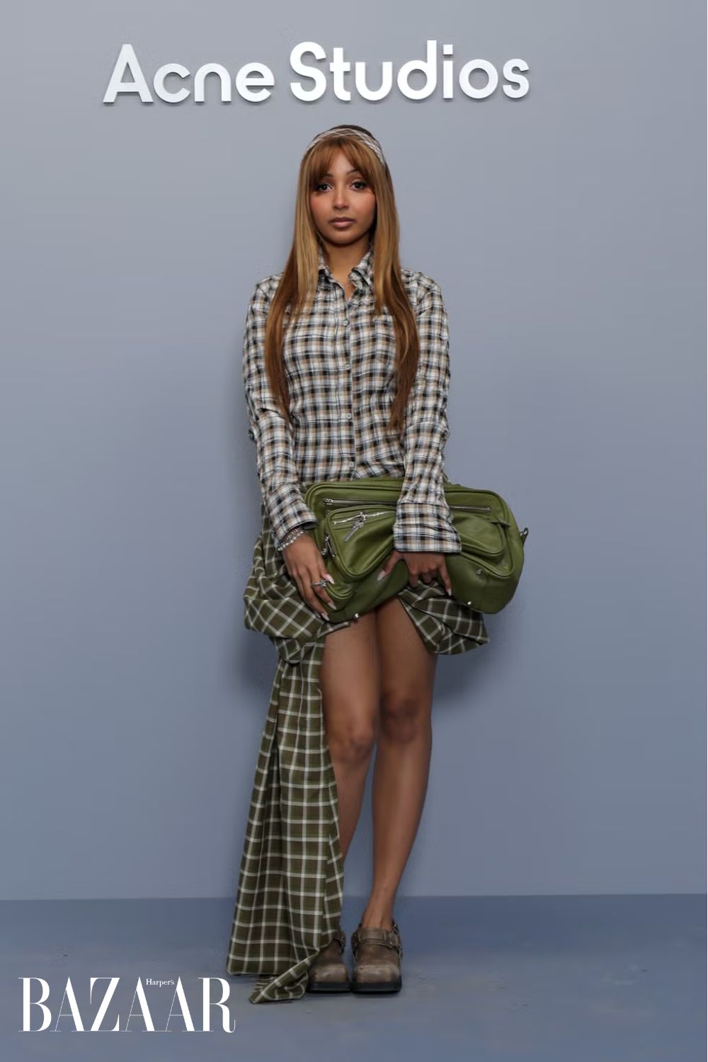bzvn-acne-studios-fw25-front-row (3)