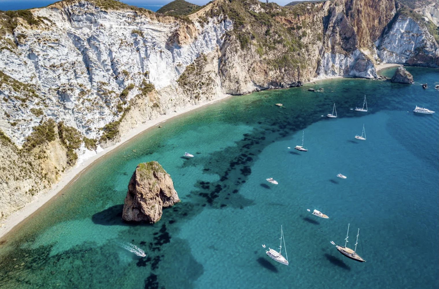 Ponza – Vẻ đẹp hoang sơ giữa biển Tyrrhenian