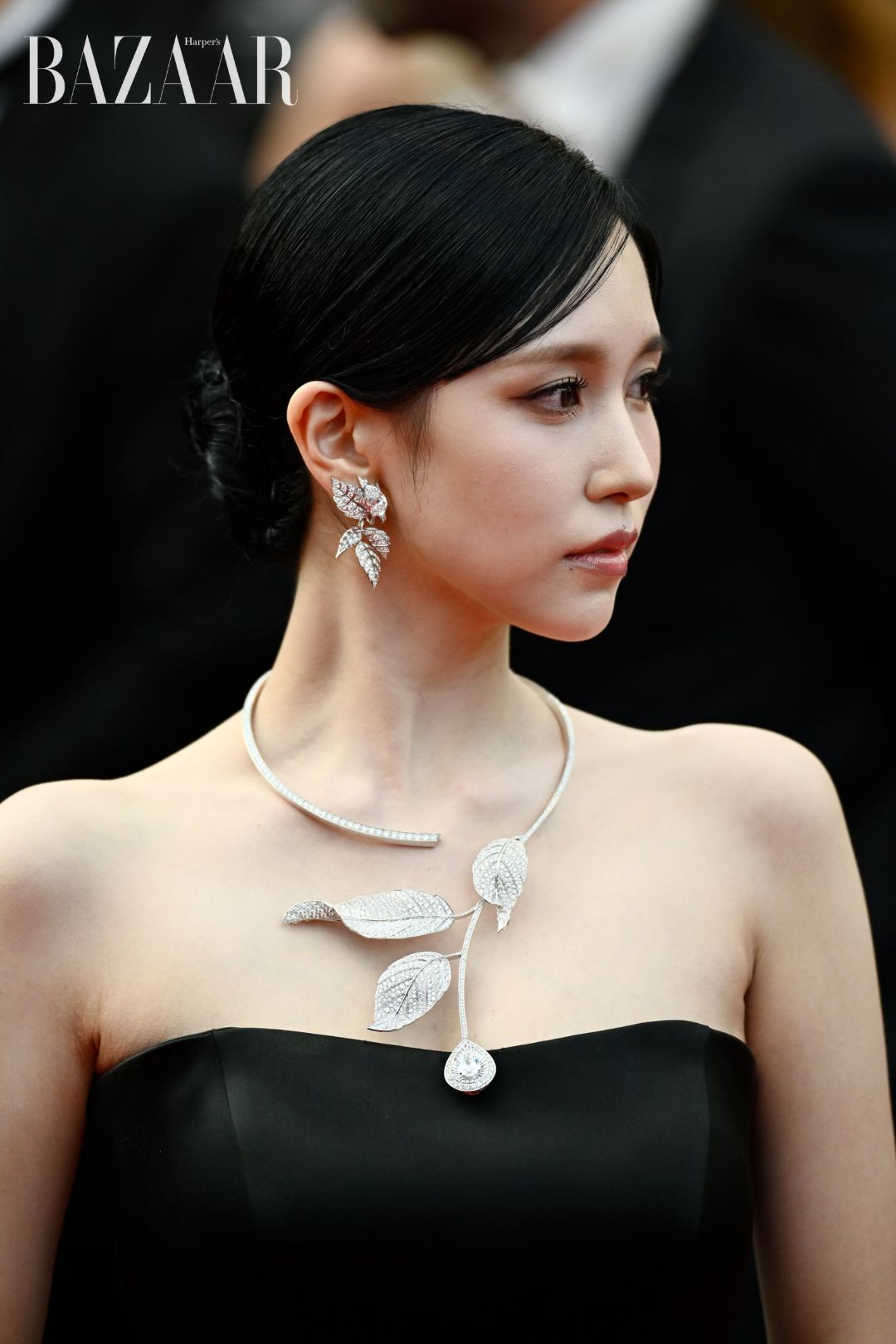 bzvn-mina-lhp-cannes-2025-tham-do-boucheron (4)