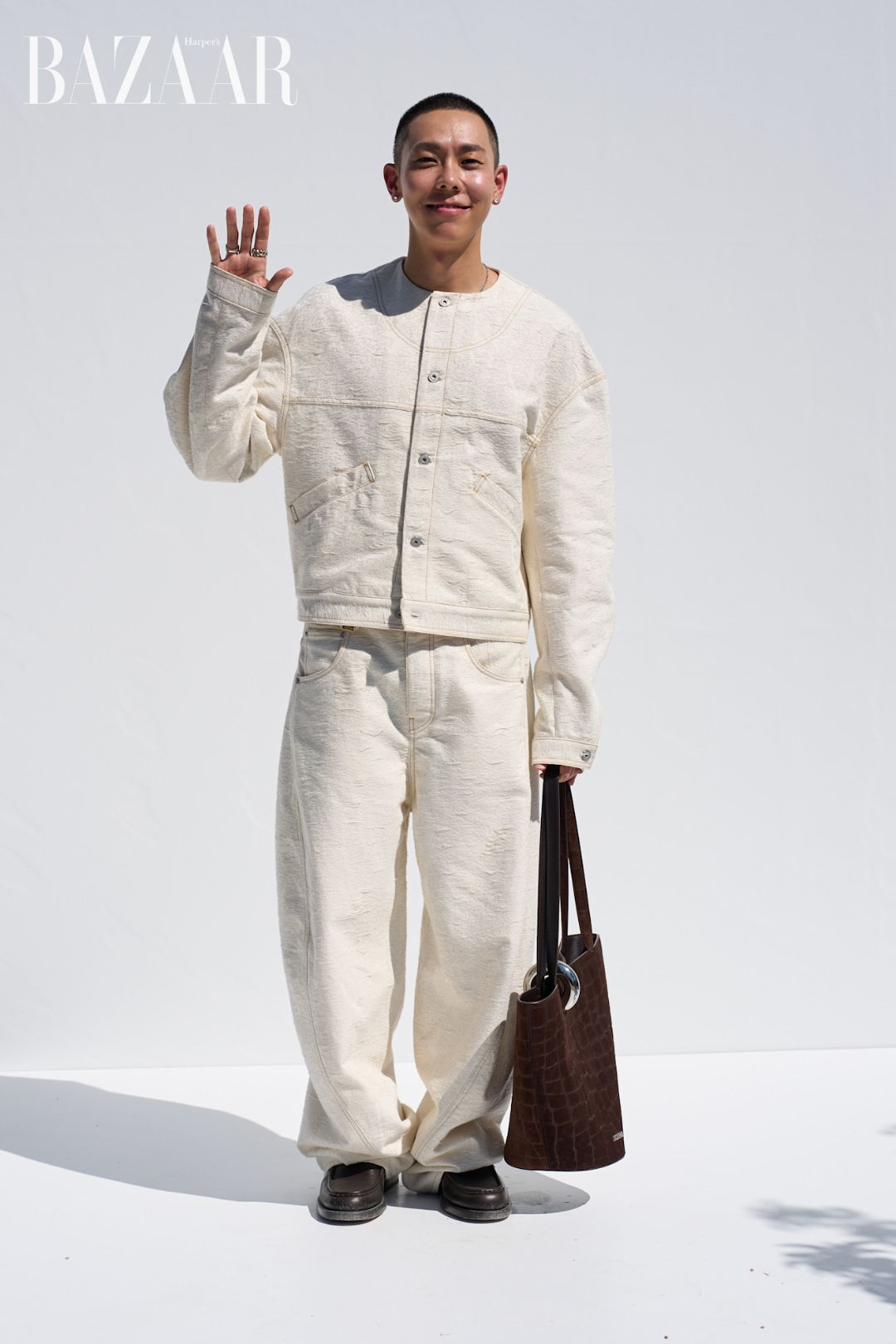 BZVN-jacquemus-xuan-he-2026-front-row00008