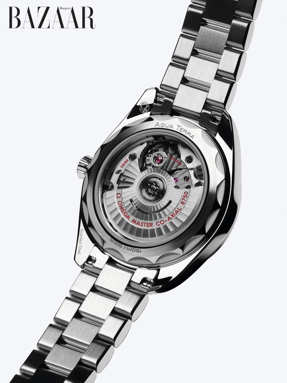Bộ máy tinh xảo của OMEGA Aqua Terra 30mm. 