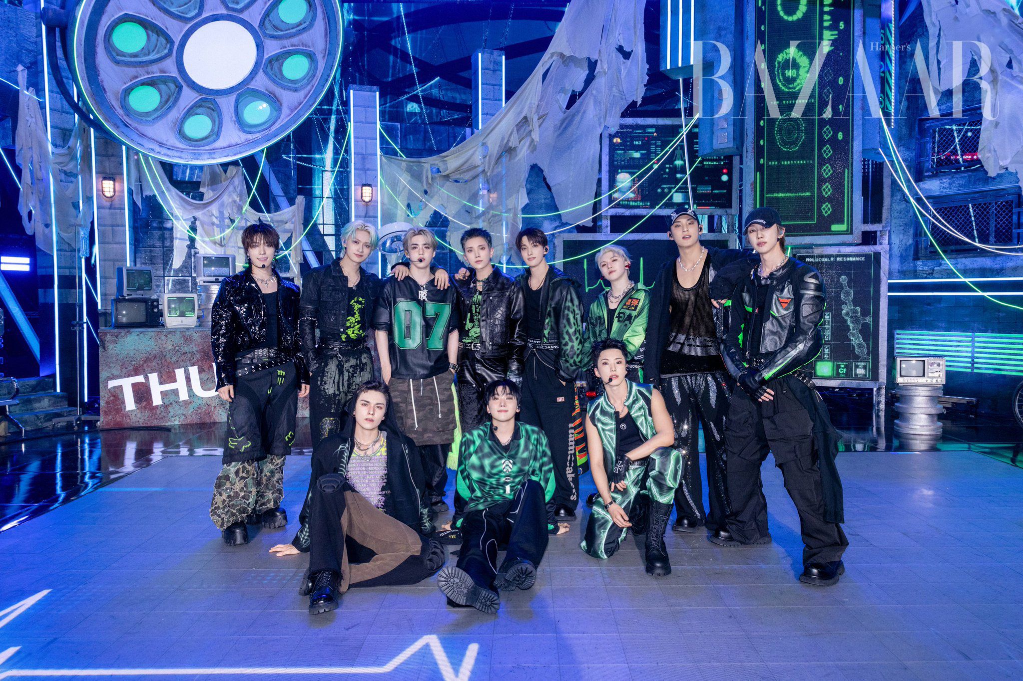 SEVENTEEN WORLD [NEW_]
