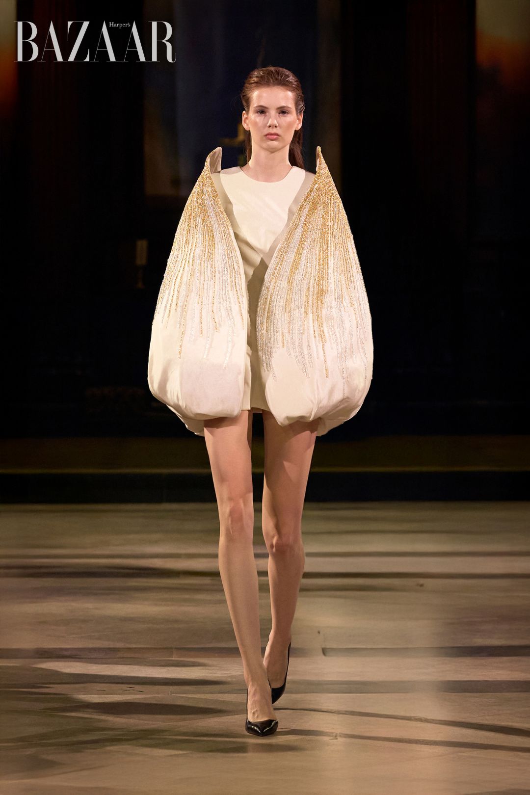 bzvn-ihf-studio-xuan-he-2025-london-fashion-week00004