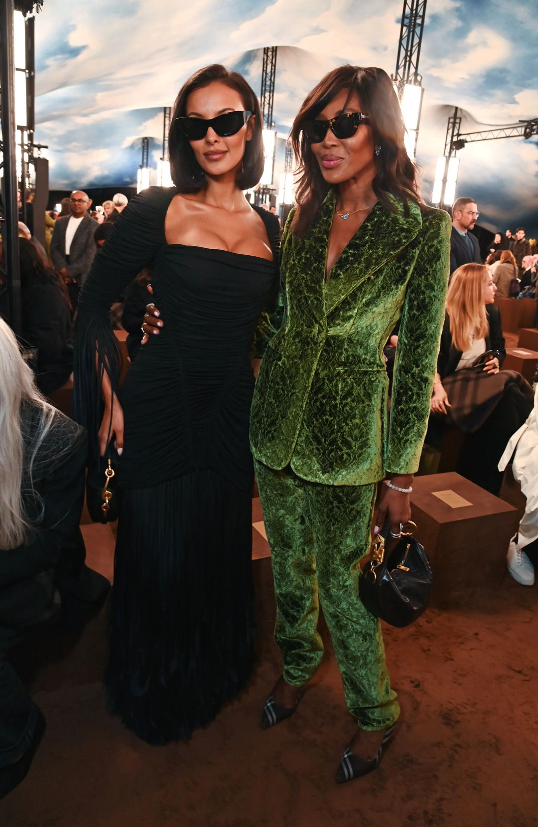 bzvn-khach-moi-du-show-burberry (2)
