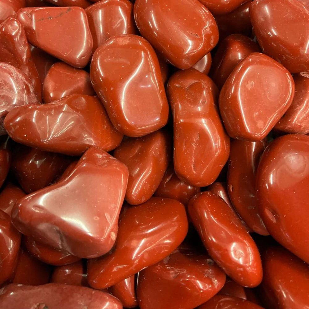 Đá ngọc bích đỏ mang lại sự cân bằng