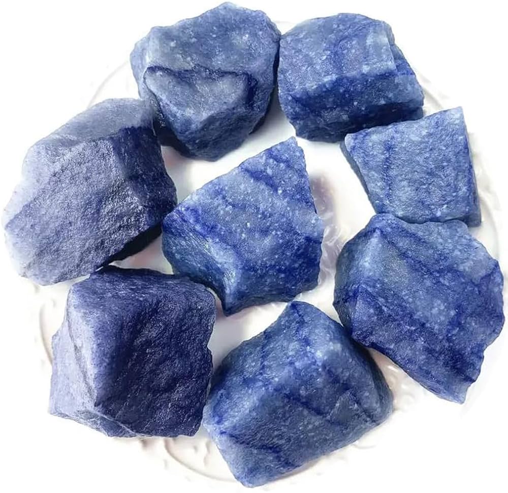 Vòng đá phong thủy mệnh Thủy cho nữ: Blue Aventurine (Thạch anh lam đục)